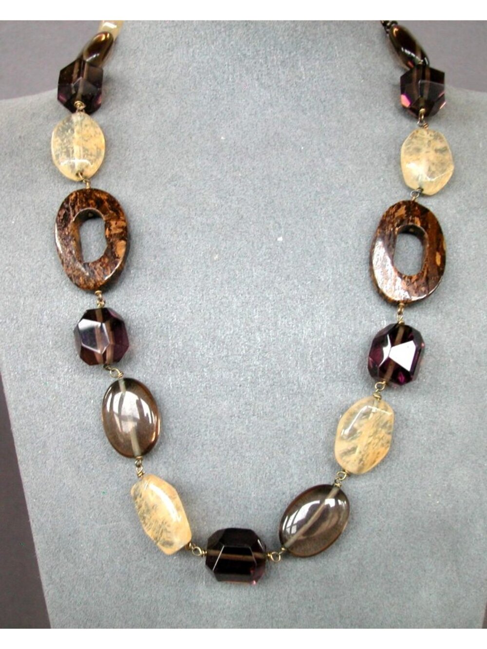 Paparazzi Necklace called "Show Them Who's GLOSS"